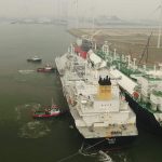 В четвъртък пристигна първият танкер с втечнен газ на чисто новия терминал EemsEnergyTerminal в Емсхавен (Нидерландия).