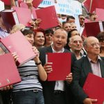 През юли БСП внесе в Народното събрание подписка за провеждане на референдум за бъдещето на централата и сега настоява подготовката за провеждането му да се ускори.