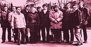 Част от членовете на младежката група КОСМОС на екскурзия в Полша през 1975 година.