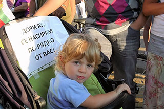 2013 година ще остане в новата история на България, като годината в която българските граждани въстанаха срещу захвата на държавата си от олигархията