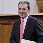Правителството обеща и техникуми, и повече висшисти