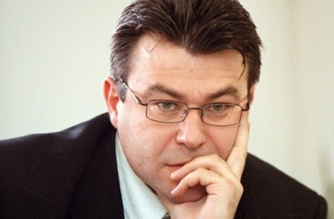 Бисер Манолов