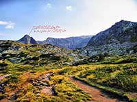 Връх Харамията – пирамида