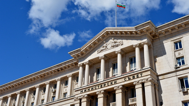 Държавният дълг е на най-високото си ниво от седем години
