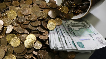 Централната банка на Русия вдигна лихвата до 17% и започна открита война в защита на рублата