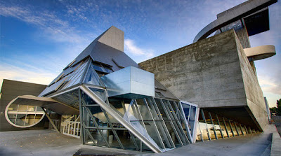 Modern High School Лос Анджелис