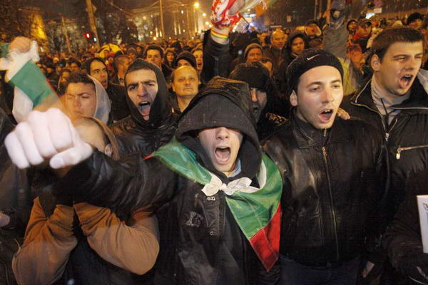 За патрЕотите: ZAMISLETESE111