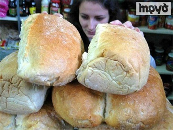 БАН: Хлябът е от замразени заготовки