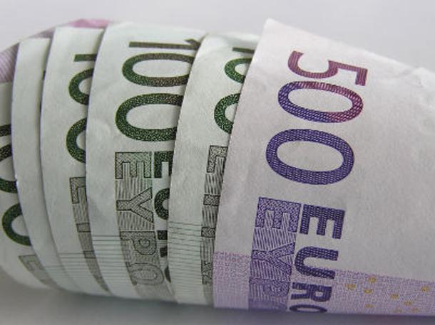 450 евро минимална заплата, ако сивият сектор бъде намален, заяви финансов експерт
