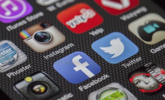 Затворена група във Facebook предупреждава за данъчни проверки