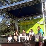 Давид Машадо (в средата) при представяне на книгата му „Средният индекс на щастието”
