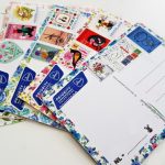 Въпреки новите технологии изпращането на пощенски картички няма да отмре