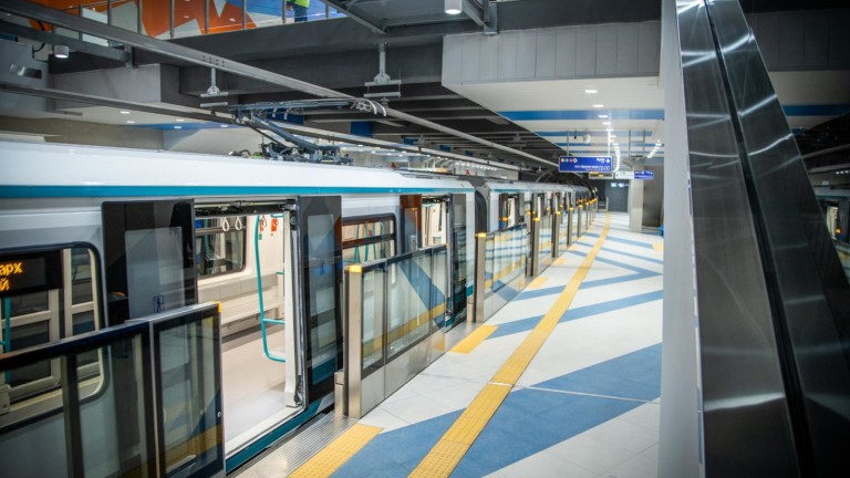 Метрото между „Красно село” и „Овча купел” няма да заработи до март 2021-а