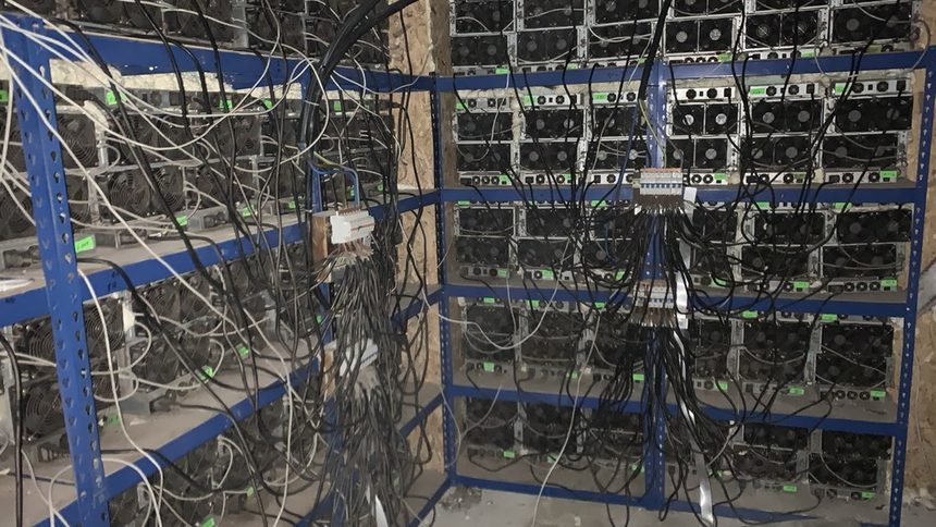 ЧЕЗ обяви разкриването на най-голямата кражба на ток в историята си