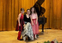 Деца пианисти творят „приказка“ по музиката на Чайковски в София и Виена