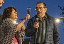 Художничката Мара Латева грабна Цървула на „Мистериите на Хухла 2025“ Художничката Мара Латева грабна Цървула на „Мистериите на Хухла 2025“